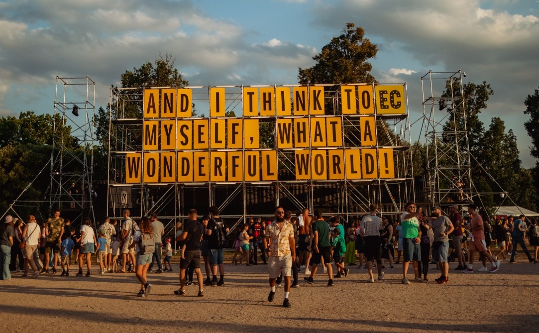 Cluj Afaceri La Electric Castle Cum Un Festival Adun N Jurul S U